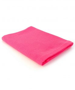 Stort lyserødt badehåndklæde i økologisk bomuld med strop på midten